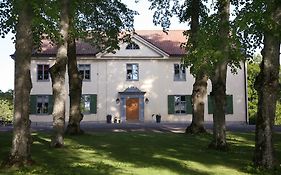 Biskops Arnö Bed And Breakfast 3*